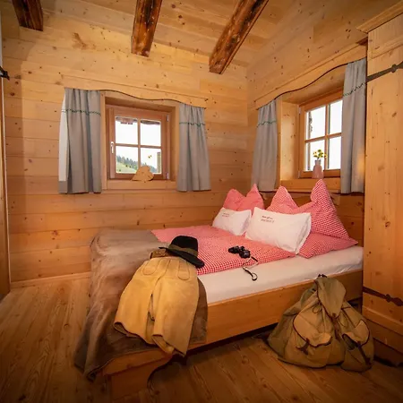 Almhuetten Domek alpejski Saalbach-Hinterglemm