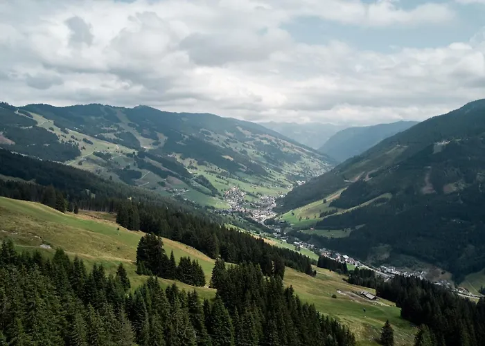 Almhuetten シャレー